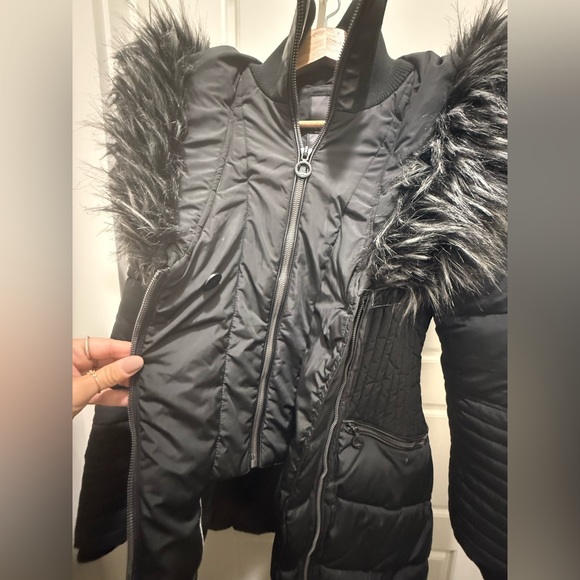 Noize. Gigi Vegan Faux Fur Trim Quilted Parka. Black. Size XS. - Picture 11 of 14